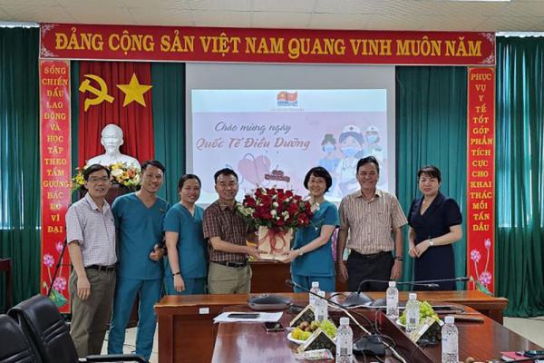 Meeting Chào Mừng Ngày Quốc Tế Điều Dưỡng 12.5